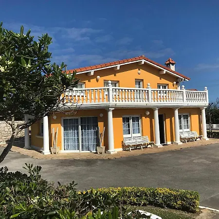 Robayera Family Hébergement de vacances *