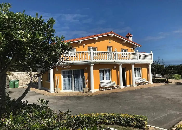 Robayera Family Holiday home *